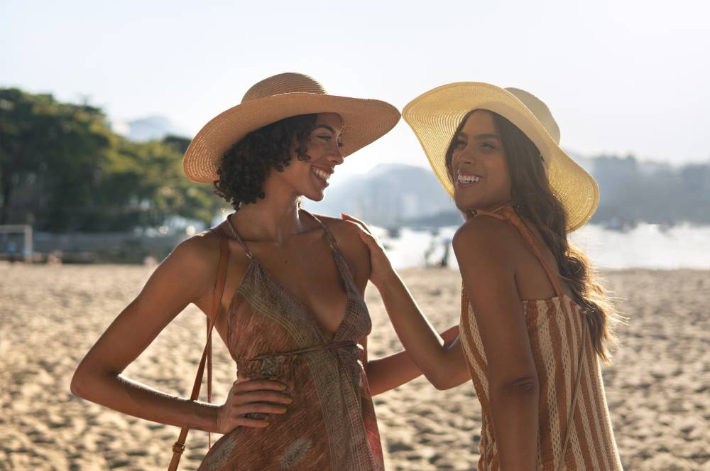 Tendências de Moda para o Verão de 2025: Estilos que Irão Bombar!